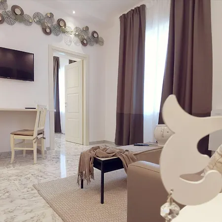 Flos לוצ'רה