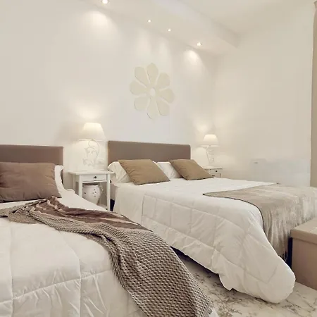 Guest house Flos 3*