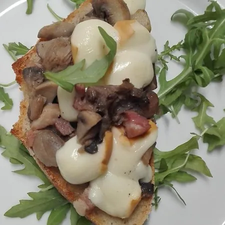 Konukevi Flos Lucera