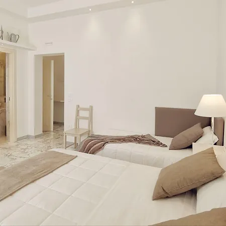 Flos Pensionat 3*