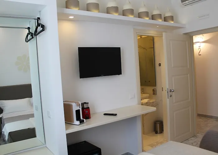 Flos Pensjonat 3*